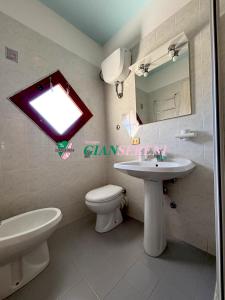 Et badeværelse på Campanile + 16 billeder