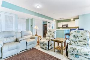 Posezení v ubytování Terraces at Beachside 203 condo