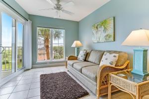 Posezení v ubytování Terraces at Beachside 203 condo + 24 fotografií