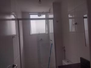 Koupelna v ubytování apartamento completo com garagem