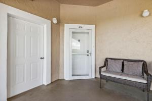 Fotografie z fotogalerie ubytování Ocean Park 414 condo v destinaci Nassau General Hospital Heliport