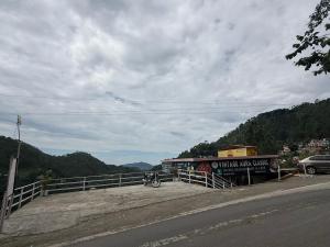 Naturlandskabet i nærheden af hotellet