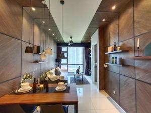 Кухня или мини-кухня в Robertson Suites Kuala Lumpur
