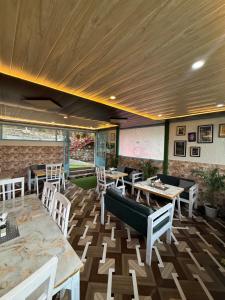 En restaurant eller et andet spisested på The Vintage Classic