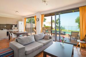 Naturlandskabet i nærheden af villaen