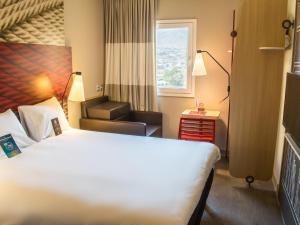 Postel nebo postele na pokoji v ubytování ibis Copiapo + 48 fotografií