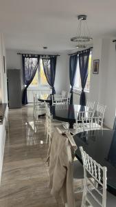 Χώρος καθιστικού στο The Lakehouse Snagov Near Therme