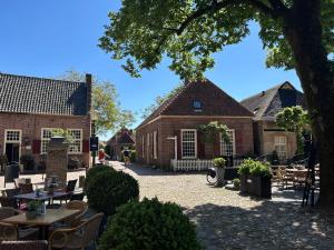 Tòa nhà nơi căn hộ tọa lạc