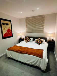 Postel nebo postele na pokoji v ubytování Marlowes Flat 3