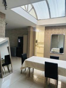 Køkken eller tekøkken på 72 Bank Terrece property