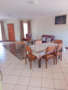 Posezení v ubytování VSA SELF CATERING units 1 and 2