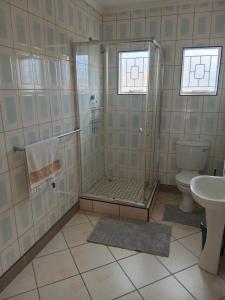 Koupelna v ubytování VSA SELF CATERING units 1 and 2