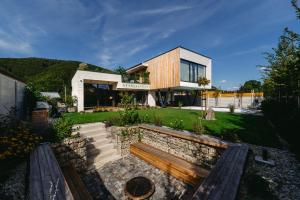 En have udenfor LaResidencia Rajecké Teplice