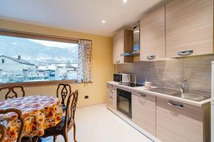 Kuchyň nebo kuchyňský kout v ubytování Chez Mario - 2 bedroom - Parking