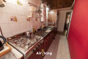 Køkken eller tekøkken på Chill House Con Pileta + 25 billeder