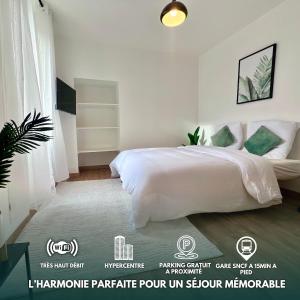 1 dormitorio blanco con 1 cama blanca en una habitación en Doux Pavillon - La suite Hirvi - Hyper centre, en Roanne
