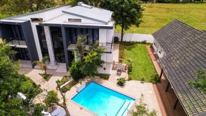 Bazén v ubytování Bayley Boutique Guesthouse & Hydro Spa nebo v jeho okolí