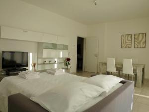 Postel nebo postele na pokoji v ubytování Lily House