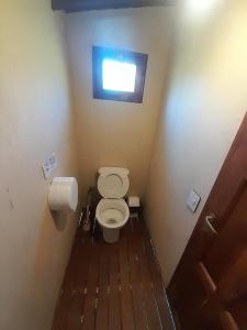 Et badeværelse på Camping Aiton Amunak