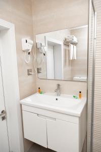 Ванная комната в Citadel Baku Nizami street