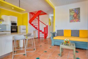 Η κουζίνα ή μικρή κουζίνα στο Villa Dezi F3 avec piscine