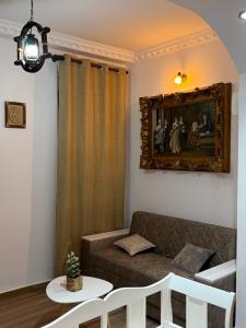 Posezení v ubytování Marcos Apartments I Bathtub in Bedroom experience + 39 fotografií