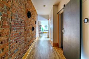 Billede fra billedgalleriet på Short North - King Bed - Free Parking - Convention i Milo