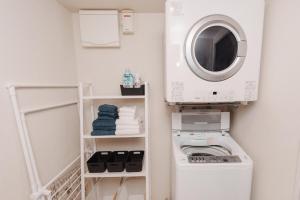 Billede fra billedgalleriet på Sunstone Residence 2F - Free Rental Car included! i Ginowan