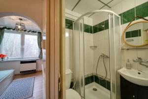 Phòng tắm tại Byt pri lese - pár krokov od Hrebienka +5 ảnh