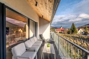 En generel udsigt til bjerge eller udsigt til bjerge taget fra lejligheden