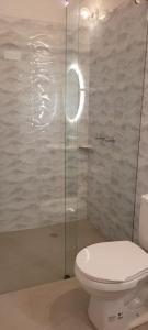 Et badeværelse på Casa Los Acacios Piso 2 + 17 billeder