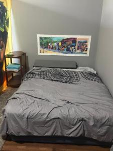 En eller flere senge i et værelse på Hilltop Hostel + 15 billeder