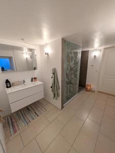 Ένα μπάνιο στο Kjærgaarden B&B - Bed & Breakfast i Havnsø