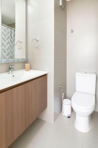 Ένα μπάνιο στο Vive la magia del mar cada día desde tu terraza