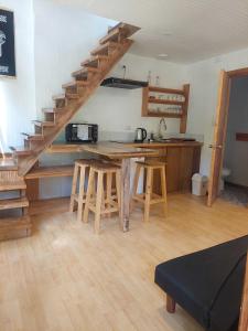 Φωτογραφία από το άλμπουμ του Hostal Pirineos σε Valdivia +3 φωτογραφίες