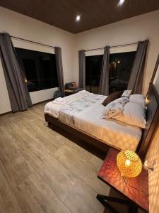 Galería fotográfica de Azlins House en Tena 19 fotos más