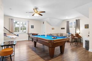 Billardbord på Hot Tub Game Room Spacious Close to Skiing