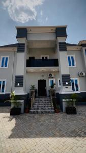 Φωτογραφία από το άλμπουμ του Flora By Bibaley Hotel στην Kaduna