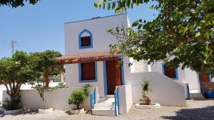 Το κτήριο όπου στεγάζεται  το ξενοδοχείο διαμερισμάτων