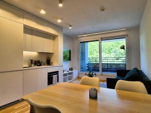 Køkken eller tekøkken på Parkapartment mit Grünblick nahe Zentrum