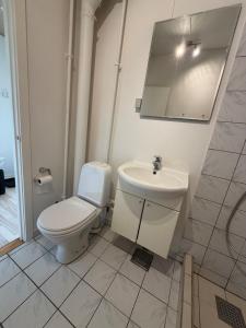 Koupelna v ubytování 2 bedroom apartment in the heart of Randers