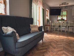 Ảnh trong thư viện ảnh của Large holiday villa with sauna, jacuzzi and pool ở Perlino