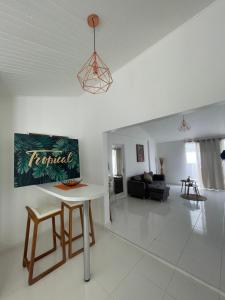 Fotografie z fotogalerie ubytování Élégant T2 avec vue sur la mer des Caraïbes v destinaci Schoelcher