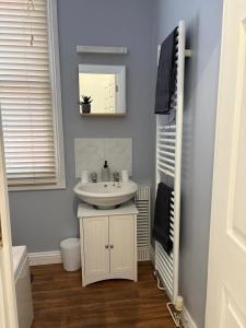 Fotografie z fotogalerie ubytování Two bed town house in Royal Leamington Spa v destinaci Leamington + 12 fotografií