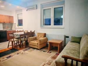 Khu vực ghế ngồi tại Stan Apatin