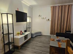 Et tv og/eller underholdning på Old Distillery in Fort William