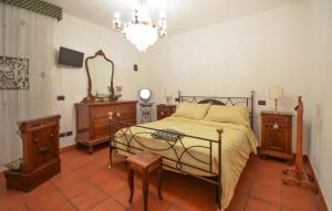 En eller flere senge i et værelse på Beautiful Home In Morro D'oro