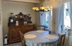 Ảnh trong thư viện ảnh của Stunning Home In Jelsa With Wifi ở Jelsa