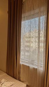 صورة لـ فندق الرسالة الذهبي شارع المنصور توصيل مجاني للحرمGolden Message Hotel, Mansour Street في Az Zahrāʼ