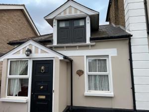 Budova, kde se vila nachází